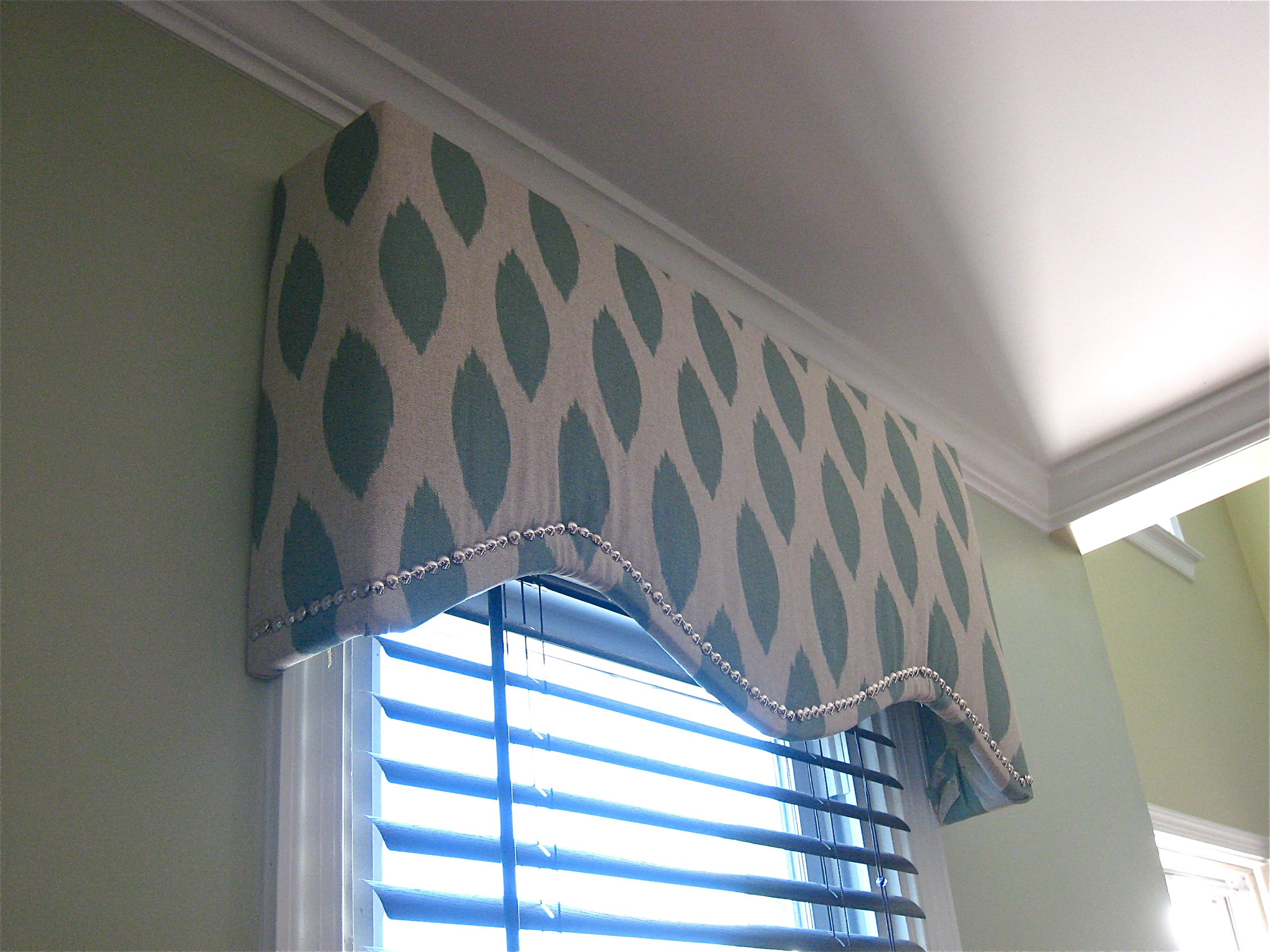 Diy Window Cornices Tommy Ellie