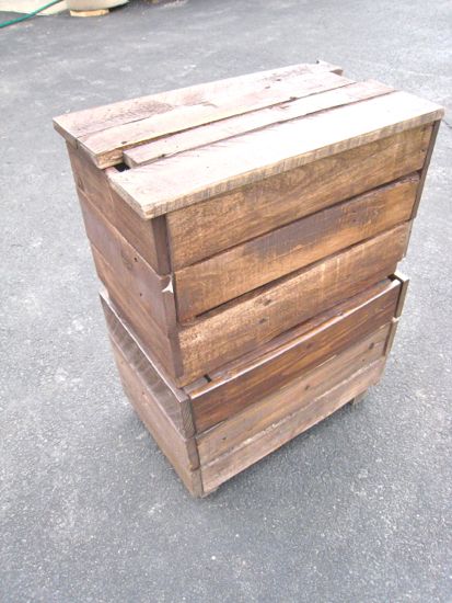 Pallet End Table One: pallet box end table