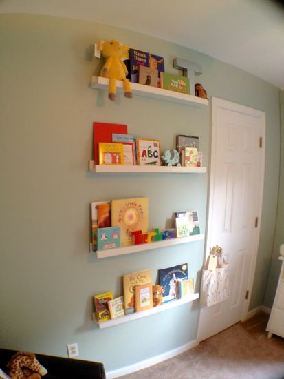 DIY Cheap and Easy Picture or Book Ledges. Nursery. www.tommyandellie.com